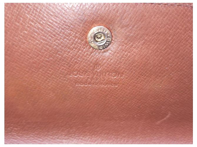Portafoglio Louis Vuitton Sarah tre pieghe marrone pelle - vista 11