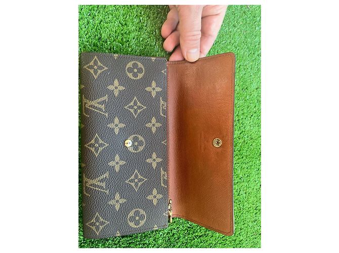 Portafoglio Louis Vuitton Sarah tre pieghe marrone pelle - vista 3