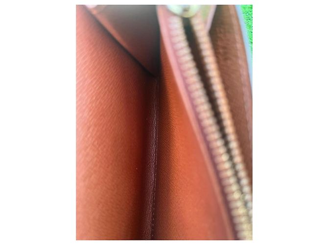 Portafoglio Louis Vuitton Sarah tre pieghe marrone pelle - vista 8