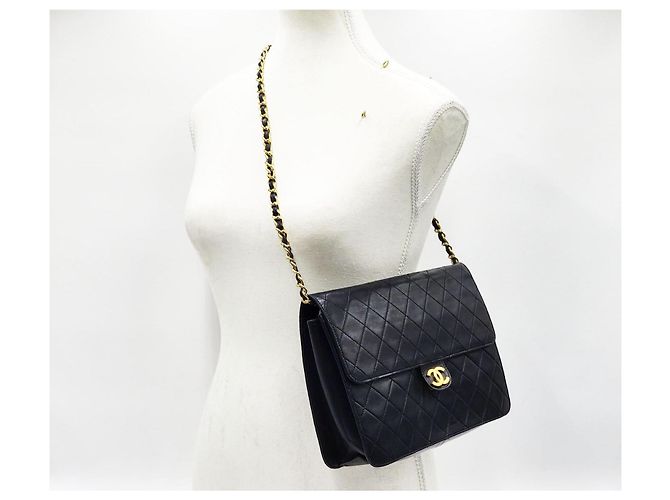 Chanel Classico Senza Tempo Trapuntato con Patta Singola Nero - vista 5