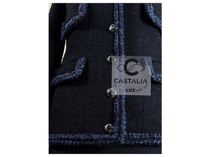 Chanel Ikonische schwarze Tweedjacke von Keira Knightley - Ansicht 16