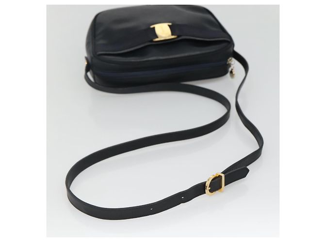 Borsa a Spalla Vala in Pelle Blu Navy Oro di Salvatore Ferragamo Auth bs22996 D'oro - vista 7