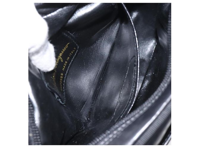 Borsa a Spalla Vala in Pelle Nera e Oro Salvatore Ferragamo Auth am7884 - vista 22