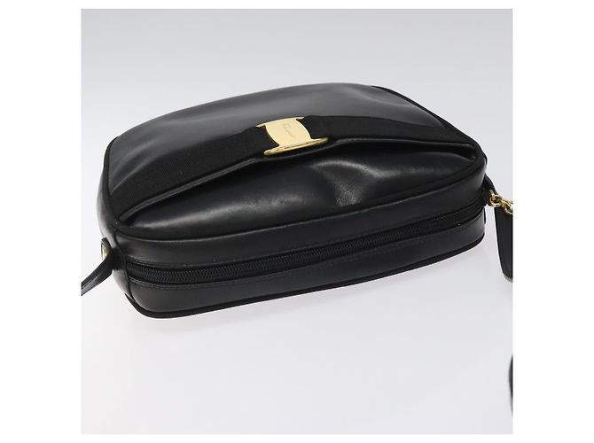 Borsa a Spalla Vala in Pelle Nera e Oro Salvatore Ferragamo Auth am7884 - vista 6