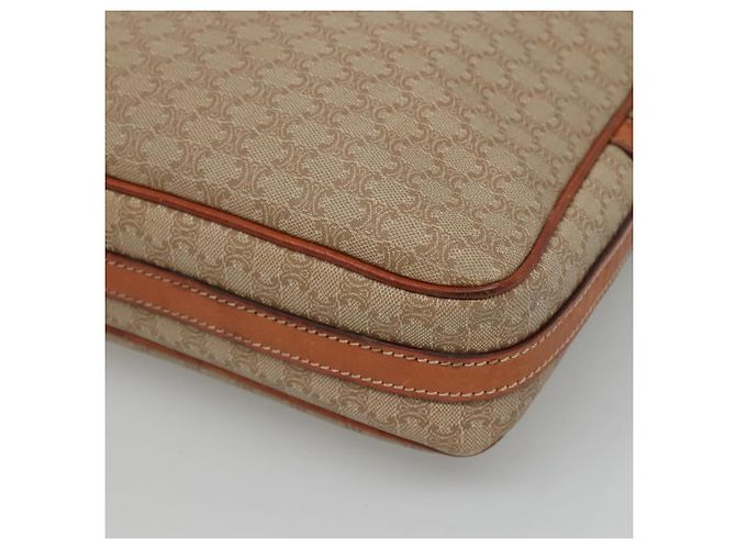 Céline Borsa a spalla in tela Macadam CELINE PVC beige oro Auth bs23175 D'oro - vista 15
