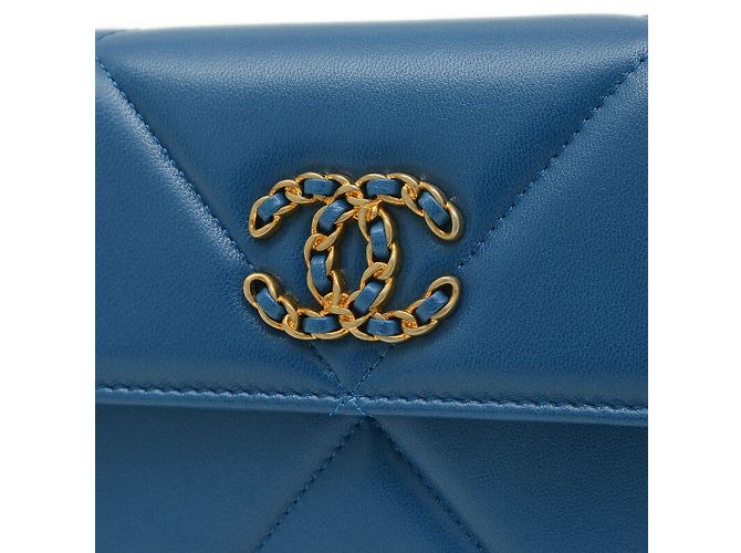 Chanel 19 Langer Geldbeutel aus blauer Lammleder - Ansicht 3