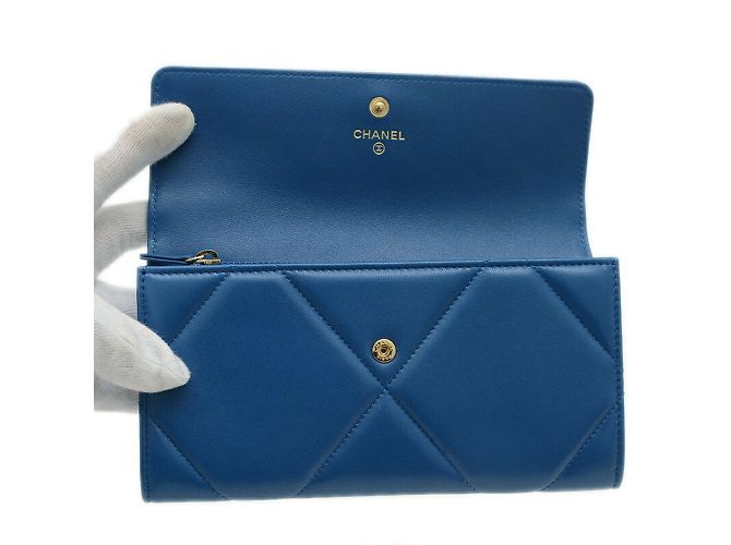Chanel 19 Langer Geldbeutel aus blauer Lammleder - Ansicht 4