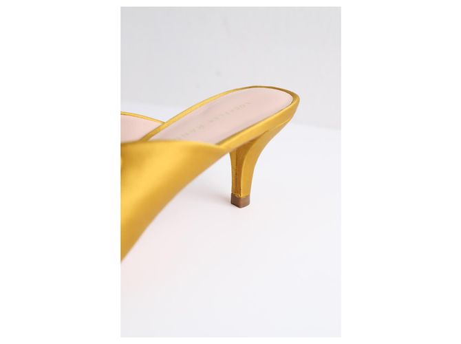 Loeffler Randall Tacchi gialli - vista 6