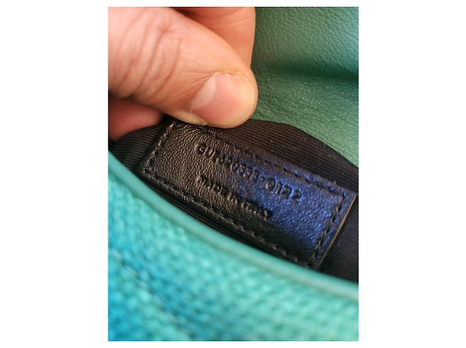 Grüne Puffer-Tasche von Saint Laurent. - Ansicht 10