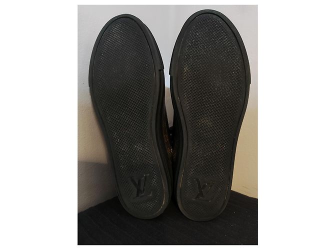 Sneakers alte Louis Vuitton Stellar in pelle nera Nero - vista 3