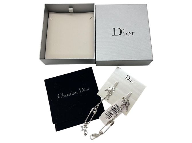 Orecchini lunghi in argento con spille da balia e chiavi di Christian Dior John Galliano - vista 2