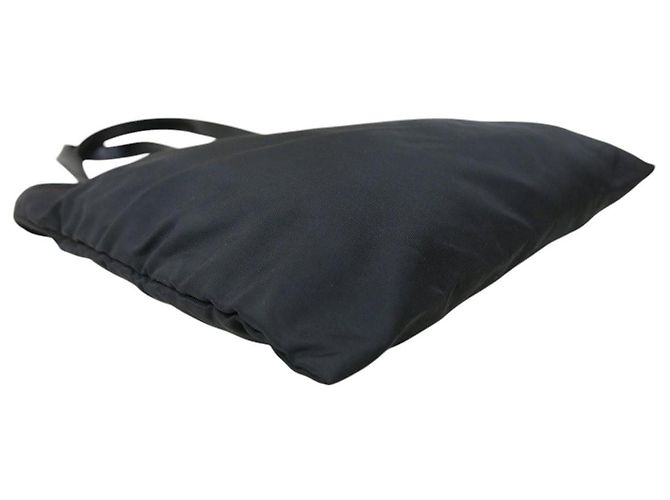 Bolso de hombro de cuero de ternera negro con logo de nylon Prada - vista 6