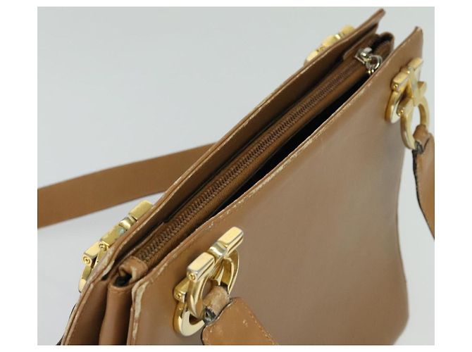 Borsa a Spalla Gancini in Pelle Beige Oro Salvatore Ferragamo Auth EC442 D'oro - vista 6
