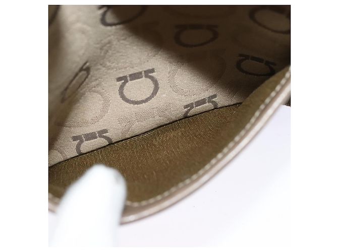 Borsa a spalla Salvatore Ferragamo in tela beige Auth fm4423 - vista 19