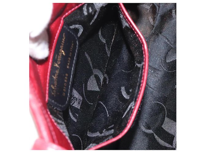 Borsa a spalla Salvatore Ferragamo in pelle rossa dorata Auth EC330 Rosso D'oro - vista 19