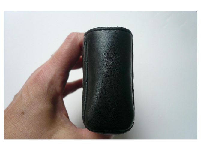 Portafoglio CC CHANEL - O Mini nero trapuntato con zip IN BUONE CONDIZIONI - vista 6