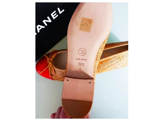 Ballerine Chanel Camello e Rosso in Pelle Vernice - vista 2