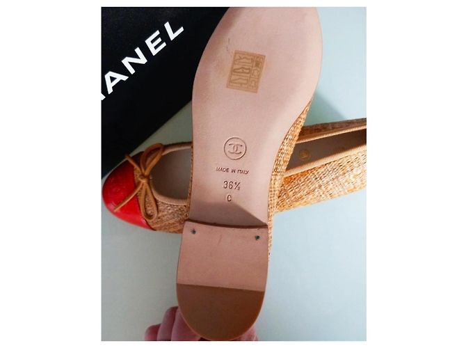 Ballerine Chanel Camello e Rosso in Pelle Vernice - vista 5