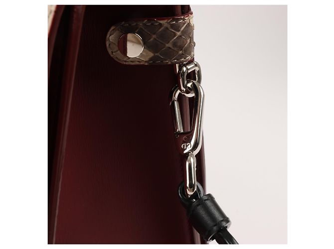 Bolsa Diorever Medium de couro e python 2Way da Christian Dior em bordô - vista 6