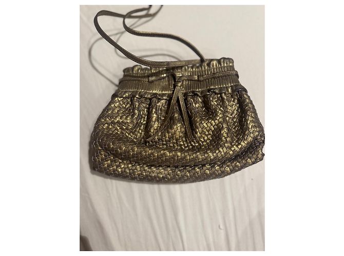 Borsa a tracolla Fendi in pelle dorata D'oro - vista 3