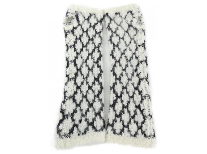 Maniche in cashmere Chanel Nero Bianco - vista 2