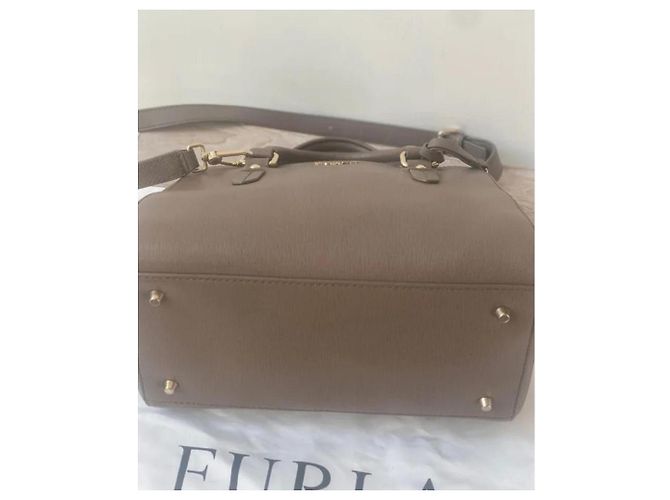 Borsa Furla Elena Bowling in pelle taupe - vista 4