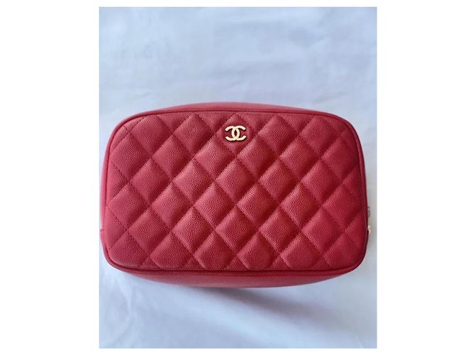 Borsa da viaggio Chanel rossa in pelle caviar Rosso - vista 6