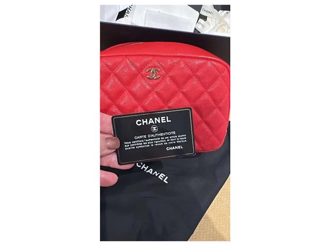 Borsa da viaggio Chanel rossa in pelle caviar Rosso - vista 9