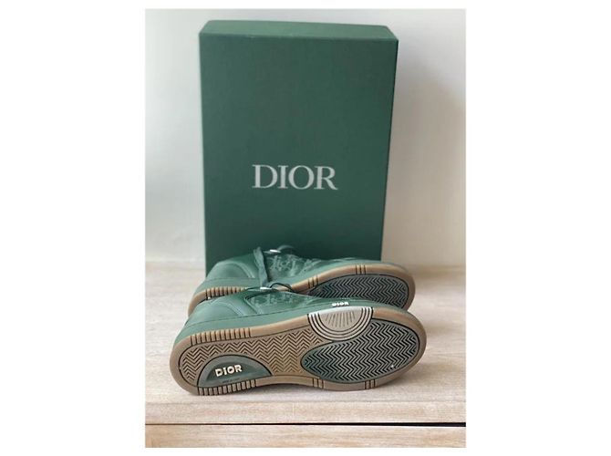 Christian Dior Sneakers B27 Low World Tour Dior in pelle verde - vista 3