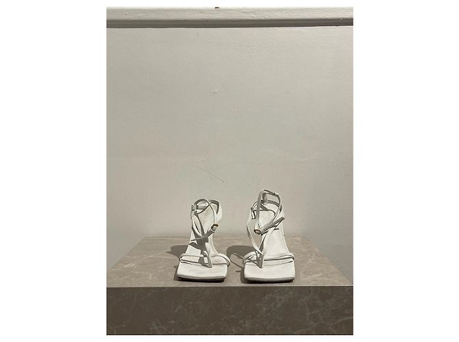 Sandálias BOTTEGA VENETA T.EU 38 Couro Branco - vista 3