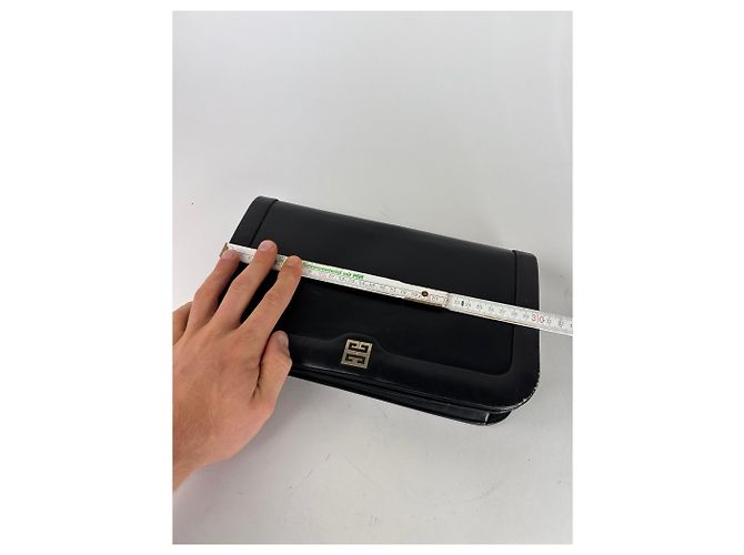 Clutch in pelle vintage Givenchy nera Nero - vista 12