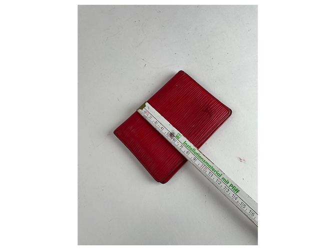 Vintage Louis Vuitton EPI leather Card Holder Red - view 11