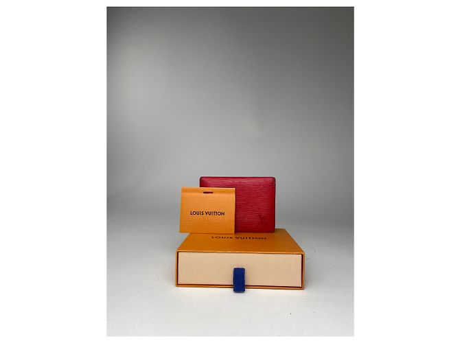 Vintage Louis Vuitton EPI leather Card Holder Red - view 8