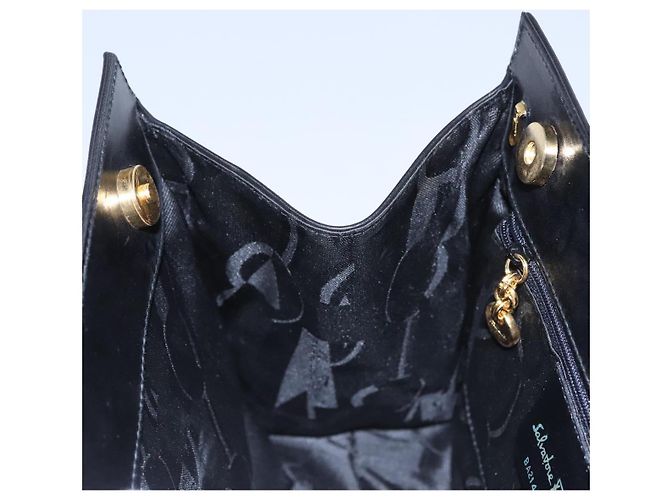 Borsa a mano in pelle nera e oro Salvatore Ferragamo Vala Auth bs23240 Nero D'oro - vista 18