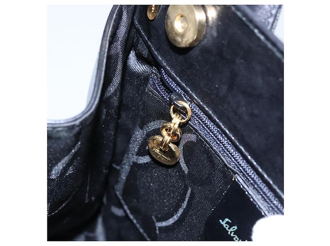 Borsa a mano in pelle nera e oro Salvatore Ferragamo Vala Auth bs23240 Nero D'oro - vista 19