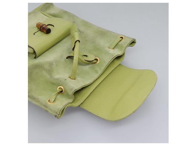 Bamboo Mochila Gucci em couro camurça verde e dourado 003 1956 0030 Auth nb201 - vista 21
