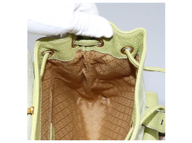 Bamboo Mochila Gucci em couro camurça verde e dourado 003 1956 0030 Auth nb201 - vista 25