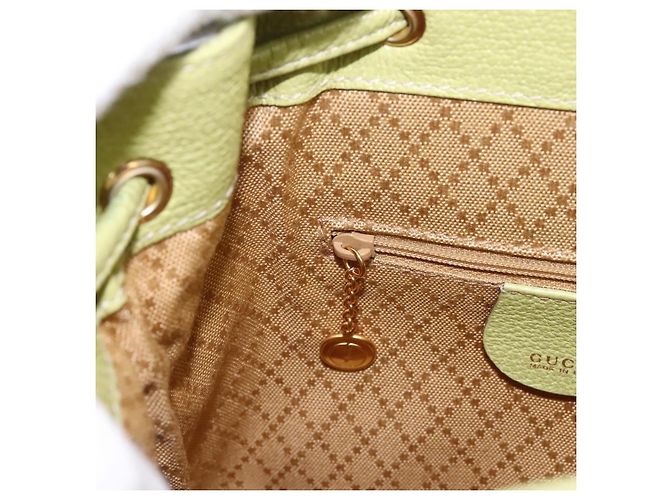 Bamboo Mochila Gucci em couro camurça verde e dourado 003 1956 0030 Auth nb201 - vista 26