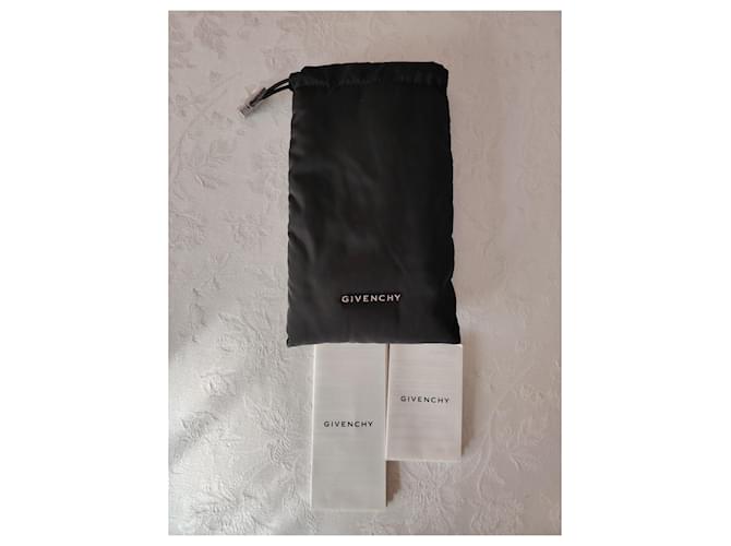 GAFAS DE SOL UNISEX GIVENCHY LOGO 4G. Negro - vista 7