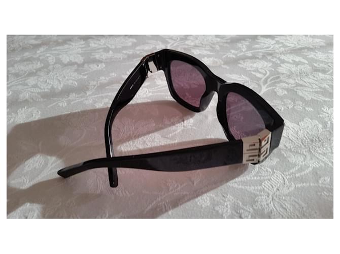 GAFAS DE SOL UNISEX GIVENCHY LOGO 4G. Negro - vista 9