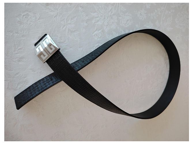 GIVENCHY REVERSIBLE LEATHER BELT WITH 4G BUCKLE. - view 8
