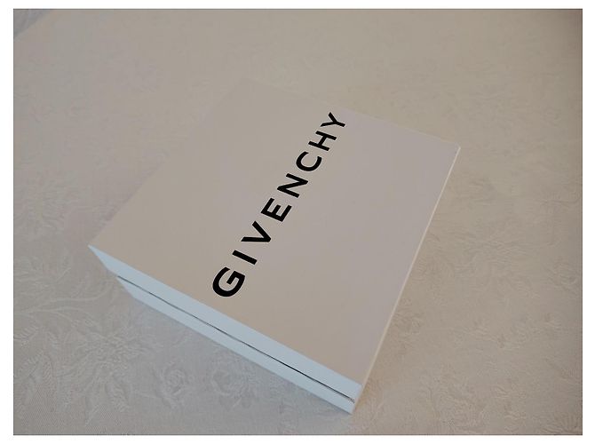 GIVENCHY REVERSIBLE LEATHER BELT WITH 4G BUCKLE. - view 9