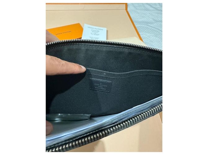 Pochette Porta Documenti Louis Vuitton Pelle Nera Nero - vista 4