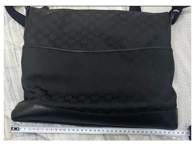 Borsa a tracolla Gucci in pelle nera Nero - vista 7