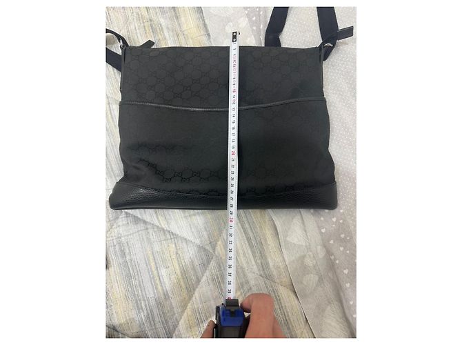 Borsa a tracolla Gucci in pelle nera Nero - vista 8