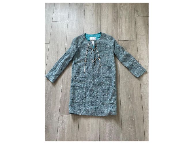Vestido Chanel de tweed azul - vista 2