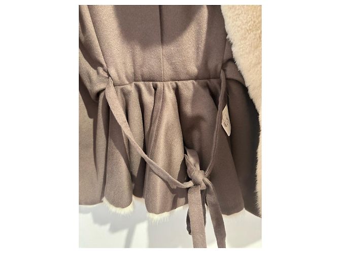Abrigos LOUIS VUITTON T.International L Visón Beige - vista 8