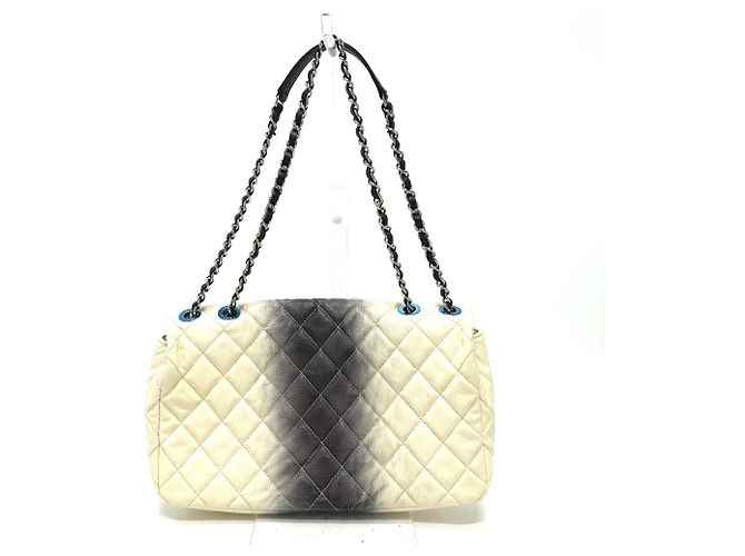 Borsa a catena trapuntata Chanel CC Coco Mark Bianco - vista 2
