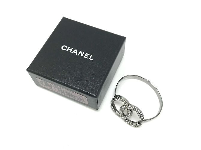 Bracciale charm in strass Chanel Coco Mark CC - vista 10