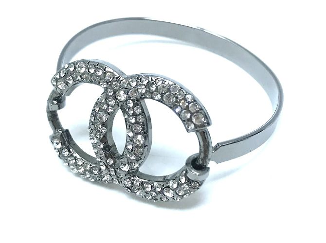 Bracciale charm in strass Chanel Coco Mark CC - vista 4